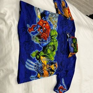 Men’s marvel comic styled short sleeve shirt size XL